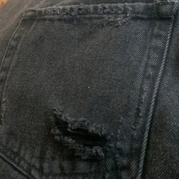 NWT-Plus Size Wild Fable Black Denim Distressed Shorts. Size 18/34 waist. - Picture 8 of 11